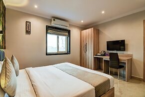FabHotel Seventy Seven