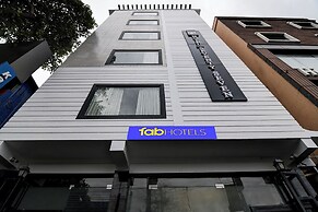 FabHotel Seventy Seven