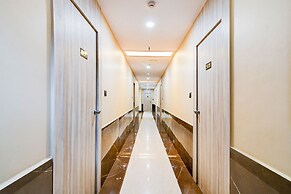 FabHotel Seventy Seven