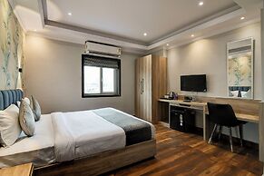 FabHotel Seventy Seven