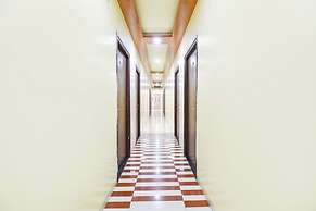 FabHotel Royal Empire