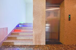 FabHotel Prime The Royal Galaxy