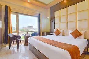 FabHotel Prime The Royal Galaxy