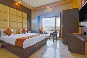 FabHotel Prime The Royal Galaxy