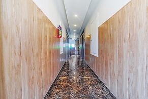 FabHotel Prime The Royal Galaxy