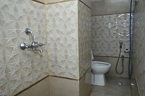 Fabhotel Golden Bliss