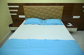 Fabhotel Golden Bliss