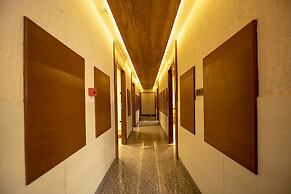 Fabhotel The Leela Park