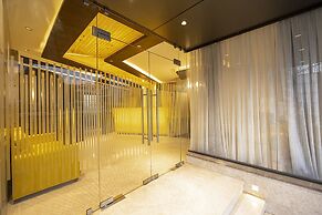 Fabhotel The Leela Park