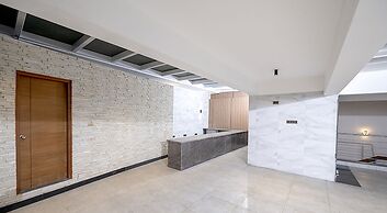 Fabhotel The Leela Park