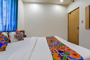 Fabexpress Relax Inn