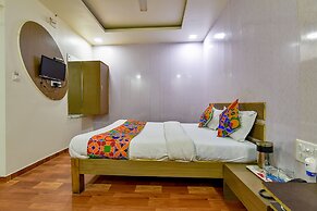 Fabexpress Relax Inn