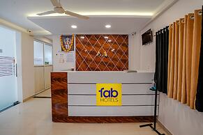 Fabhotel Royal Inn Ns