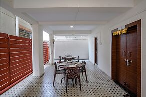 Fabhotel Royal Inn Ns