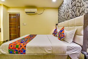 Fabhotel Raj Palace I