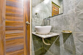 Fabhotel Raj Palace I