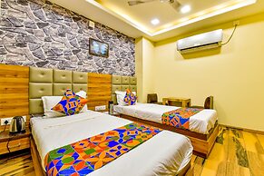 Fabhotel Raj Palace I