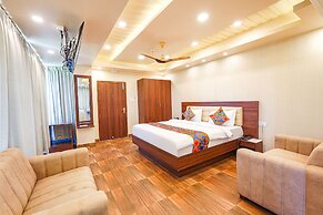 FabHotel Grand View Inn