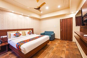 FabHotel Grand View Inn