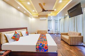 FabHotel Grand View Inn