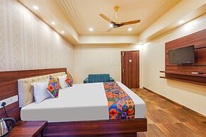 FabHotel Grand View Inn