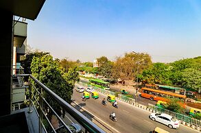 Fabhotel Admire Suites