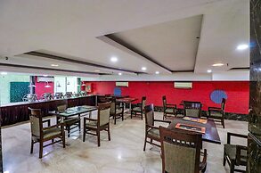 Fabhotel Admire Suites