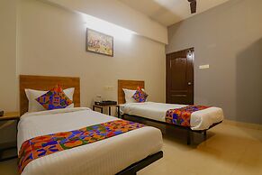FabHotel Frenotel - Madhapur