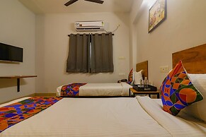 FabHotel Frenotel - Madhapur