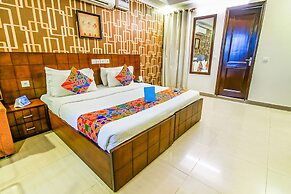 Fabhotel Signature Plaza