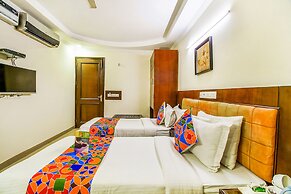 Fabhotel Signature Plaza