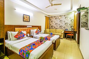 Fabhotel Signature Plaza