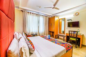 Fabhotel Signature Plaza