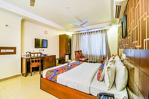 Fabhotel Signature Plaza