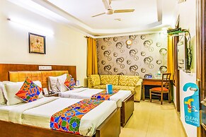 Fabhotel Signature Plaza