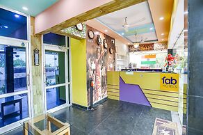 Fabhotel Kriti Green
