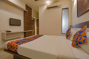 FabHotel Royce Studio