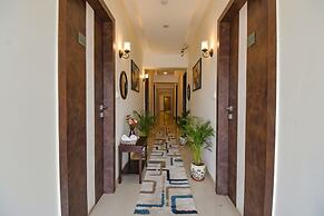 FabHotel Royce Studio