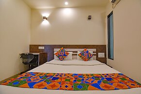 FabHotel Royce Studio