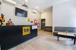 FabHotel Alpha Center
