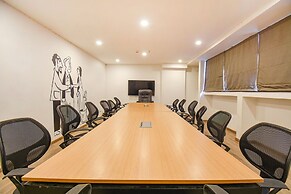 FabHotel Alpha Center