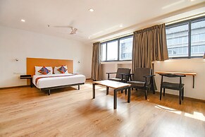 FabHotel Alpha Center