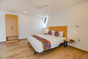 FabHotel Alpha Center