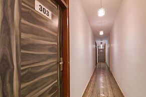 Fabhotel Gold Galaxy