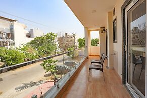 FabHotel Starlight Sanctuary