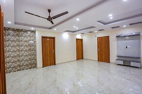 FabHotel Starlight Sanctuary