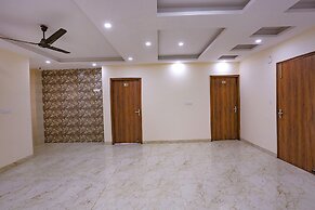 FabHotel Starlight Sanctuary