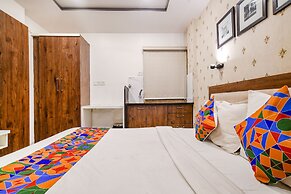 Fabhotel Shree Ram Palace