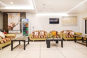 Fabhotel Shree Ram Palace