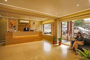 Fabhotel Surya